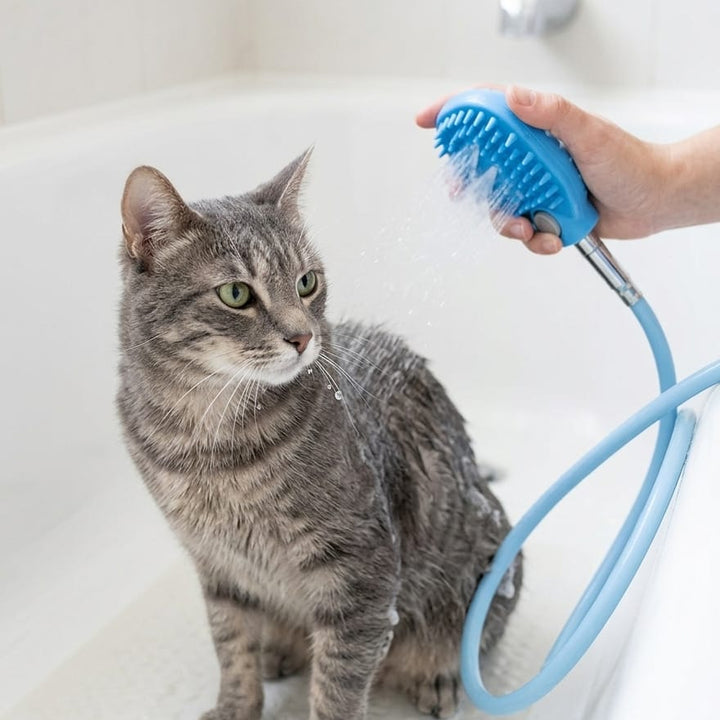 Kit de Banho Relaxante 🌊 Escova com Jato de Água para Cães e Gatos ✨